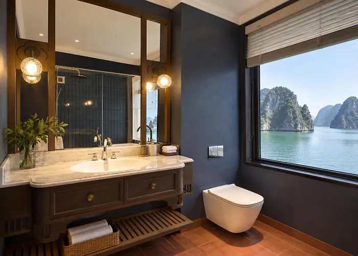 Oris Cruises - Bai Tu Long Private Journeys 
