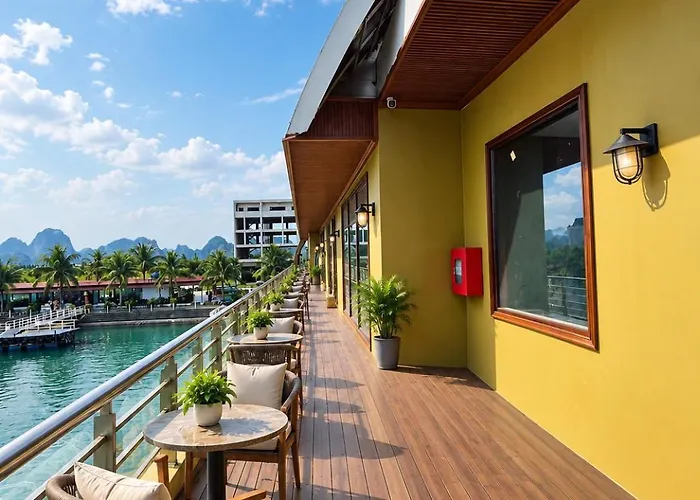  Oris Cruises - Bai Tu Long Private Journeys 5*