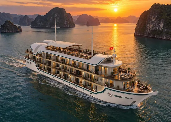 Oris Cruises - Bai Tu Long Private Journeys 